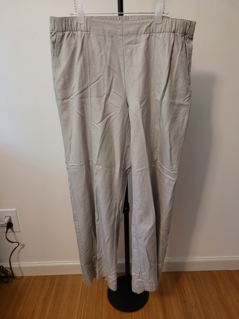 Pure Jill (J.Jill) Relaxed Straight Leg Pants in Stone/Tan